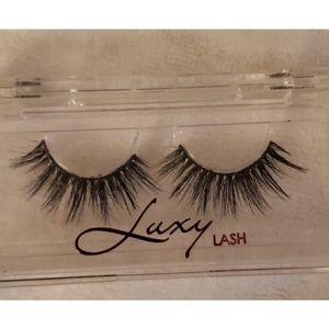 Luxy Lashes